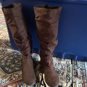 7.5 Ram-Brinton Brown zipper size boots NWOT